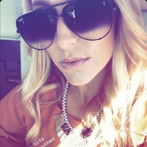 Meet your Posher, Danika